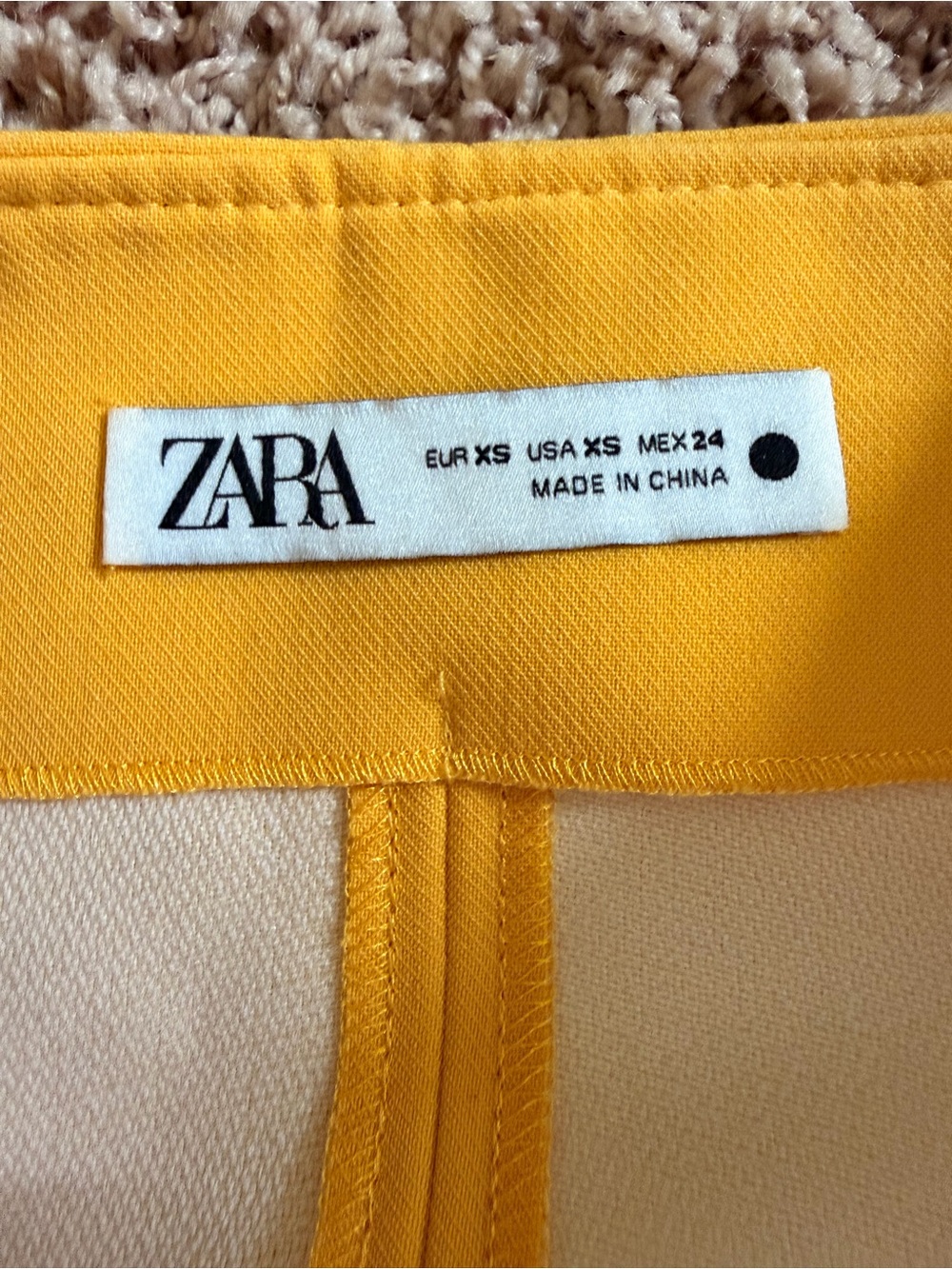 ZARA Vibrant Yellow A-Line Mini Skirt - Picture 3 of 5